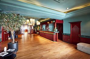 Prestige Victoria Hotel