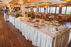 Huong Giang Hotel Resort and Spa