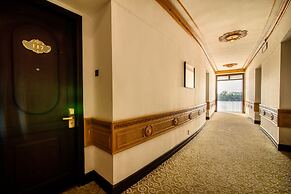 Huong Giang Hotel Resort and Spa