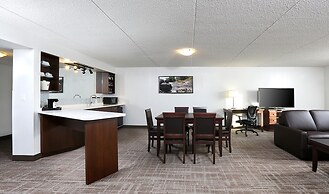 Canad Inns Destination Centre Club Regent Casino Hotel