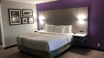 La Quinta Inn by Wyndham Birmingham - Inverness