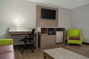 La Quinta Inn by Wyndham Birmingham - Inverness