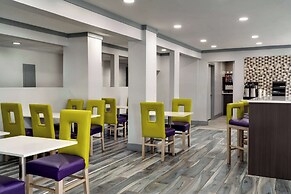 La Quinta Inn by Wyndham Birmingham - Inverness