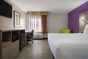 La Quinta Inn by Wyndham Birmingham - Inverness