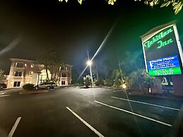 Tahitian Inn