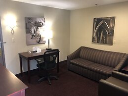Ivy Court Inn & Suites