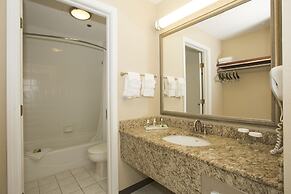 Ivy Court Inn & Suites