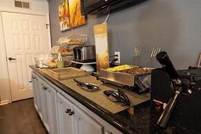 Quality Inn & Suites Tulare