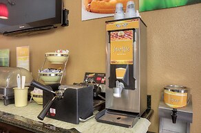 Quality Inn & Suites Tulare