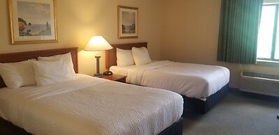 La Quinta Inn by Wyndham Indianapolis Airport Executive Dr