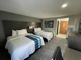 La Quinta Inn by Wyndham Indianapolis Airport Executive Dr