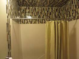 Riverside Suites