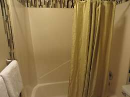 Riverside Suites