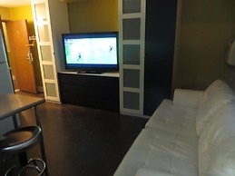 Riverside Suites