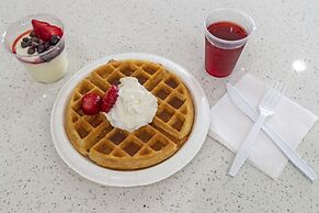 La Quinta Inn & Suites by Wyndham Des Moines West Clive