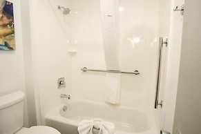 La Quinta Inn & Suites by Wyndham Des Moines West Clive