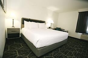 La Quinta Inn & Suites by Wyndham Des Moines West Clive