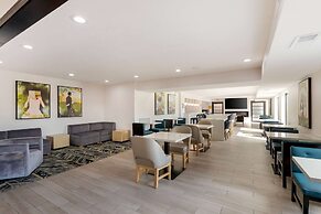 La Quinta Inn & Suites by Wyndham Des Moines West Clive