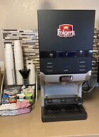 Super 8 by Wyndham Iowa City/Coralville