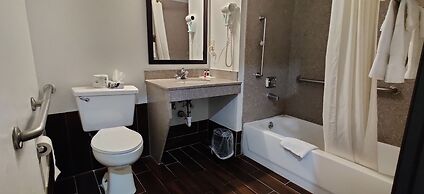 Super 8 by Wyndham Champaign