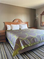 Super 8 by Wyndham Liberal KS