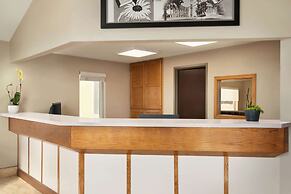 Super 8 by Wyndham Liberal KS