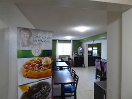 Quality Inn & Suites Leesburg Chain of Lakes