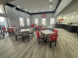 Quality Inn & Suites at Airport Blvd I-65