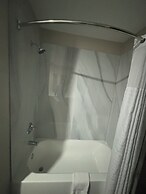 Quality Inn & Suites at Airport Blvd I-65