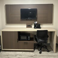 Quality Inn & Suites at Airport Blvd I-65