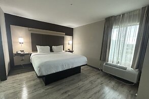 Quality Inn & Suites at Airport Blvd I-65