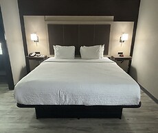Quality Inn & Suites at Airport Blvd I-65
