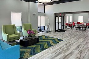 Quality Inn & Suites at Airport Blvd I-65