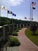 Super 8 by Wyndham Ottawa Starved Rock