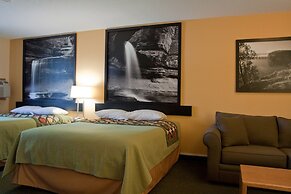 Super 8 by Wyndham Ottawa Starved Rock