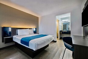 Motel 6 Anaheim, CA - Fullerton East