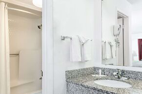 Super 8 by Wyndham Riviera Beach West Palm Beach