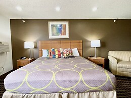 Quincy Inn and Suites
