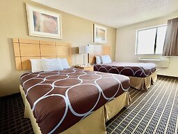 Quincy Inn and Suites