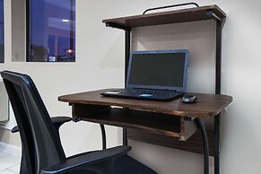 Super 8 by Wyndham Sherman