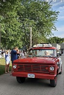 Vintage Block Inn & Suites