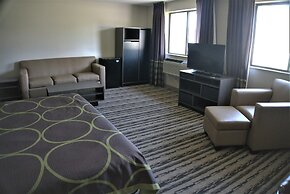 Super 8 by Wyndham Spirit Lake/Okoboji