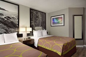 Super 8 by Wyndham Eureka