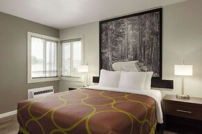 Super 8 by Wyndham Eureka