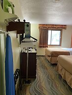 Travelodge by Wyndham La Porte/Michigan City Area