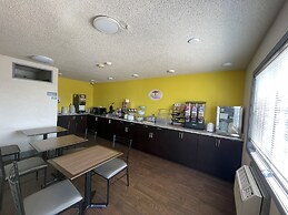 Super 8 by Wyndham Keokuk