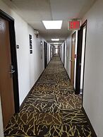 Super 8 by Wyndham Keokuk