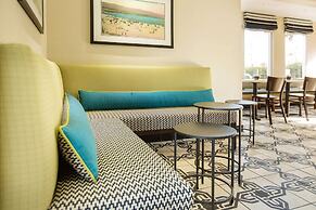 West Beach Inn, a Coast Hotel