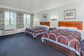 Super 8 by Wyndham Hartford