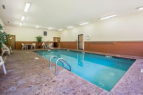 Quality Inn & Suites Decorah